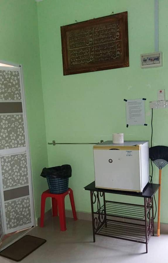 Dhia Irdina Homestay Paya Rewak Kültér fotó