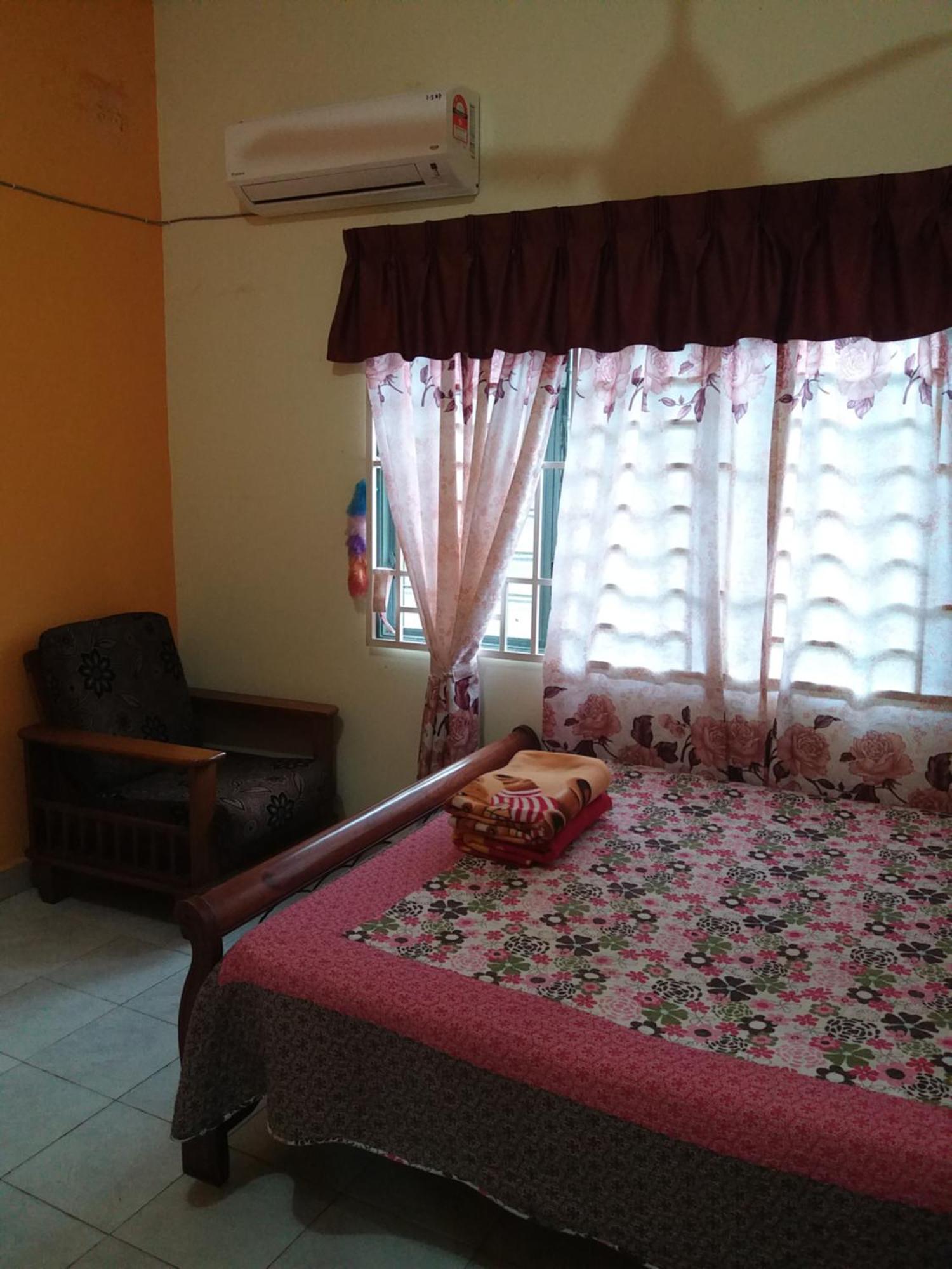 Dhia Irdina Homestay Paya Rewak Kültér fotó