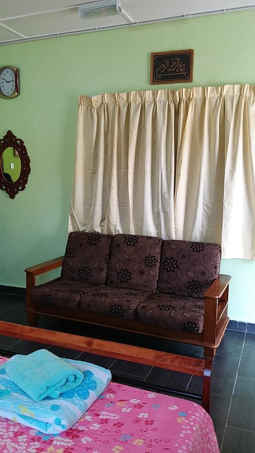 Dhia Irdina Homestay Paya Rewak Kültér fotó