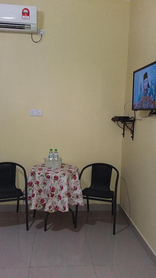 Dhia Irdina Homestay Paya Rewak Kültér fotó