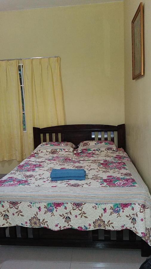 Dhia Irdina Homestay Paya Rewak Kültér fotó